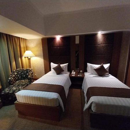 Horison Ultima Menteng Giacarta Esterno foto